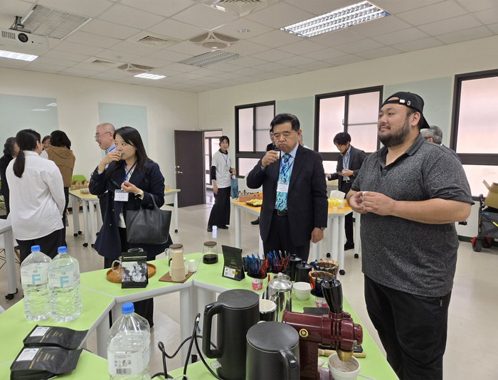 Redefining Prosperity Through "Symbiosis": The 6th iPERA Symposium Opened at CCU College of Management