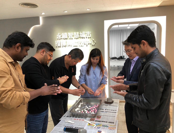 Celebrating Lantern Festival at Chung Cheng University's Taiwan-India AI Center: Igniting New Sparks of International Exchange