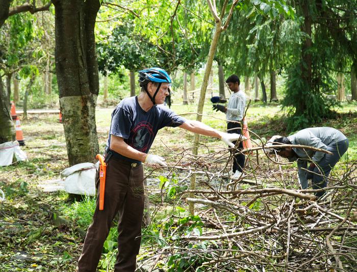 Hand in Hand: Tzu Chi Volunteers and CCU Unite to Restore the Campus and Rebuild a Resilient Future