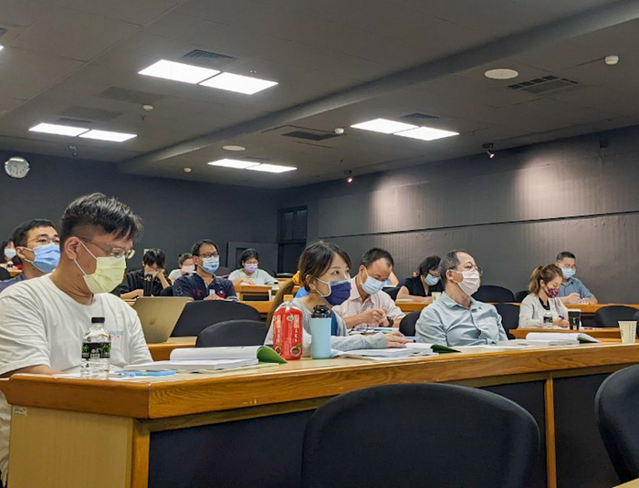 邁向綠色經濟、落實環境永續　中正大學USR團隊培育碳足跡盤查種子師資