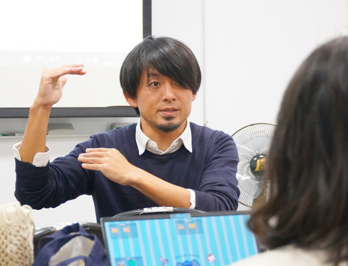 How Do Asians Express Emotions Through Body Movement?