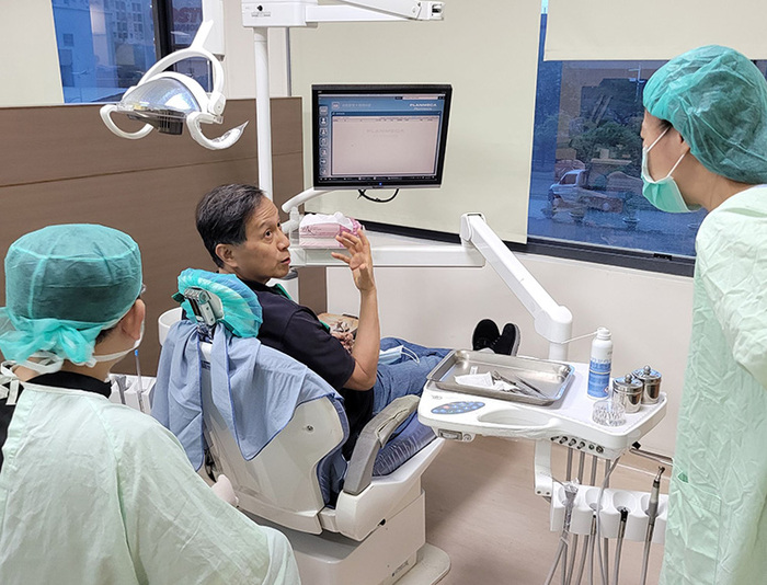 中正大學攜手嘉基醫院深耕數位牙科　守護在地民眾牙齒健康