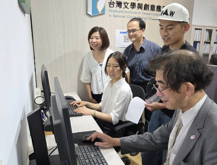 (照片提供/邱嘉琪)台文所研發「宮台羽」台日語AI學伴　助日籍生學台語圖片