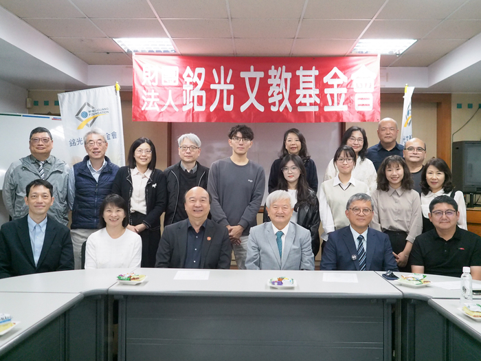 財團法人銘光基金會回饋社會　機械、電機及財金系學生各獲15萬獎助學金