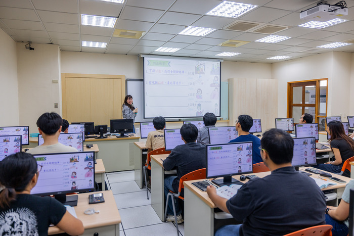 CCU and Delta Electronics (Thailand) Joined Forces Across Disciplines to Cultivate Global Talent