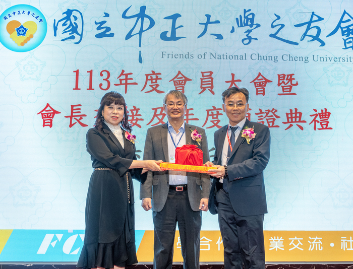 做學校的後盾　禾豐流體傳動董事長鄭景文接棒中正大學之友會會長