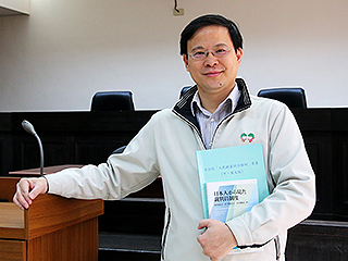 中正大學王正嘉長期推行人民參與刑事審判　 首次將人民參審帶入校園