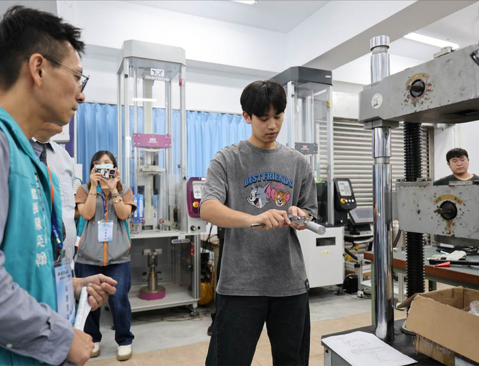 清江中心攜手中央部會與地方政府　培育半導體與無人機人才