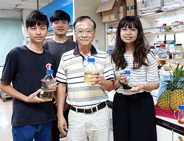 鳳梨皮渣升級木寡糖　中正大學化工系李文乾研發技術提高產率