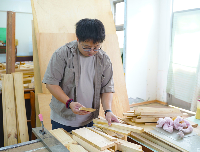 CCU Innovation and Entrepreneurship Base Team "Zuo-Se-Ren" Received an NT$1.3 Million Grant from the Ministry of Environment for 2026 to Build the "Lucao Wood Light" Circular Hub
