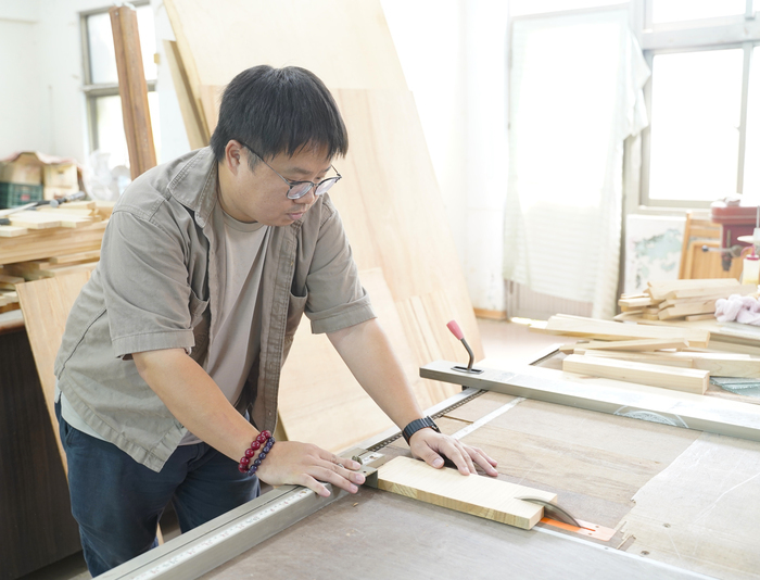CCU Innovation and Entrepreneurship Base Team "Zuo-Se-Ren" Received an NT$1.3 Million Grant from the Ministry of Environment for 2026 to Build the "Lucao Wood Light" Circular Hub