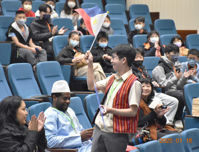 「義」起「愛」課輔　中正教育所助學生成長與探索