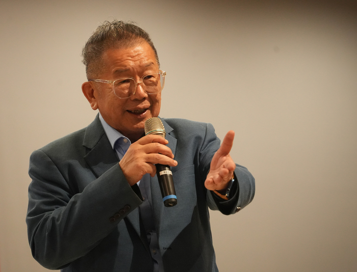 中正大學與企業深化合作　邀義雲企業家通識課傳授成功心法