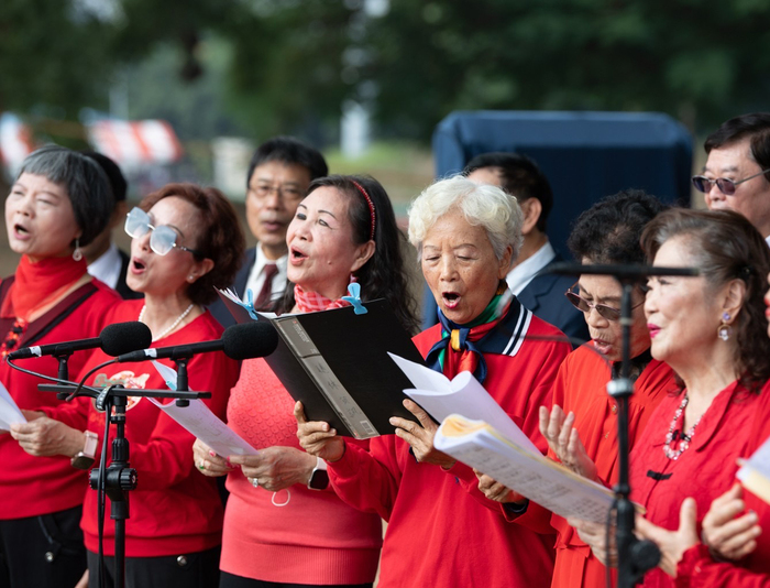 冬日微光在中正：校園感恩音樂市集 21日暖心登場
