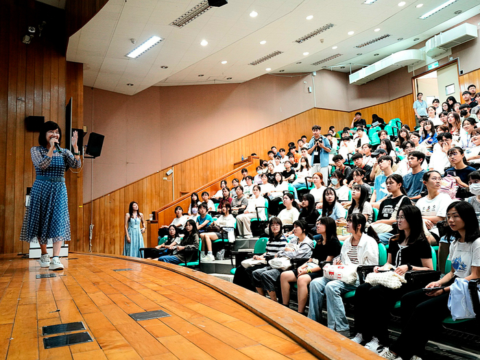CCU Freshmen Explore General Knowledge at Center for General Education Event