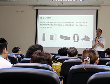 為高齡生活健康把關　臺綜大跨校研究應用數據分析