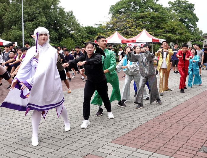 師生環校路跑　祝賀中正大學31歲生日快樂