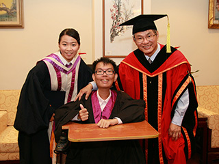 中正大學畢典雙致詞　國考狀元葉芮羽、總統教育獎陳祐明拼出精彩人生
