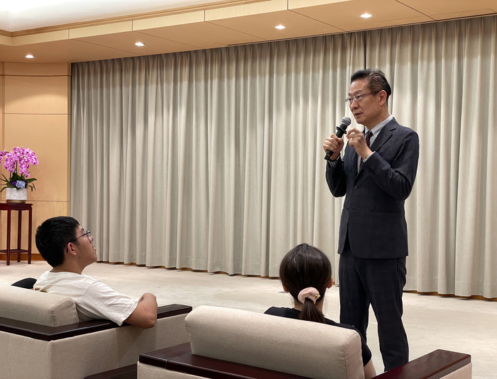 OIA Organizes Legislative Yuan Visit to Encourage International Students to Stay in Taiwan