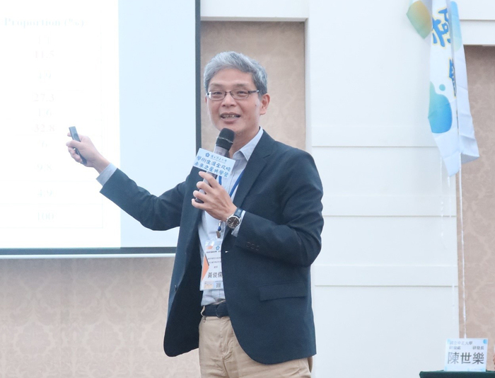 國科會人文及社會科學研究發展處黃俊儒處長勉勵年輕學者建構教學與研究彼此纏繞與互相滋養的雙螺旋圖片
