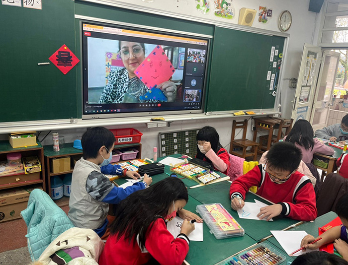 The Oversea Sister Schools Alliance Project Runs by CCU Graduate Institute of Education—A Driving Force to Cultivate Students’ English Ability