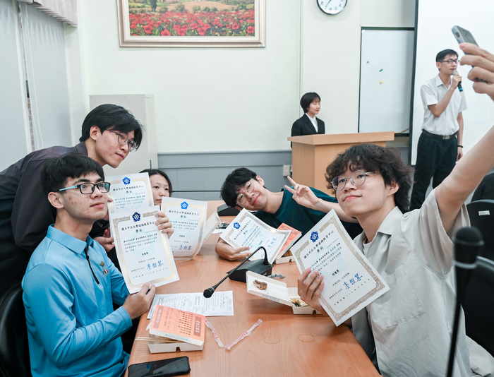 中正大學推動跨域AI學習 學生競賽展現創新實力