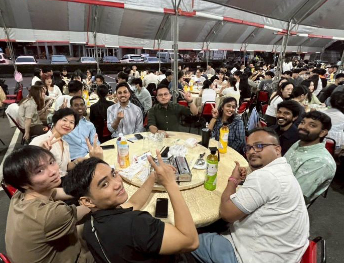 The Blessing Banquet Beneath the Flame Trees — A Farewell to Youth