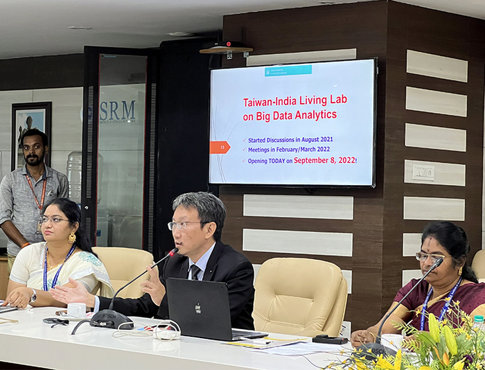 建構智慧醫療國際網絡　中正大學「臺印度大數據分析實驗室」印度揭幕