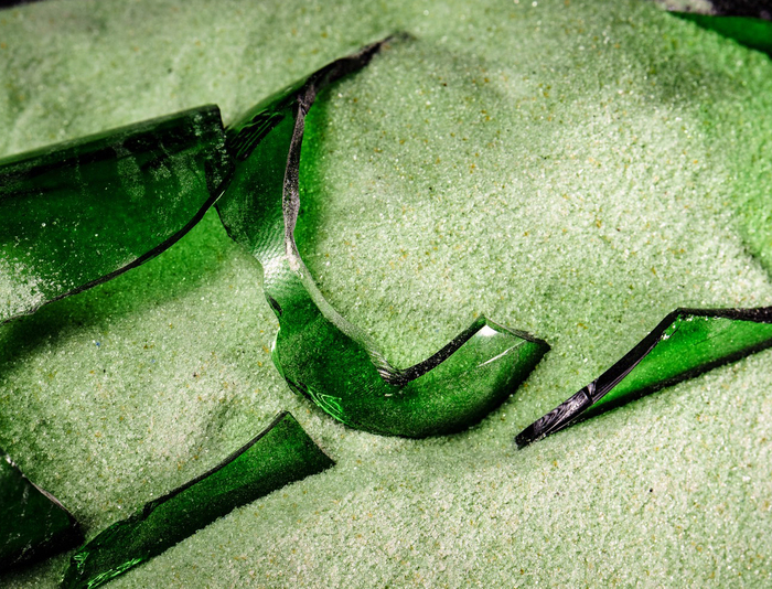 From Pool Lifesaving to Green Entrepreneurship — CCU Student Startup Turned Recycled Glass into High-Efficiency Filter Media for a New Blue Ocean