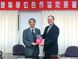 中正大學與美國匹茲堡大學簽訂合作　推動跨國雙聯學制
