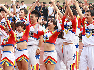 中正歡慶25歲生日　神農大帝乘大轎繞場同樂