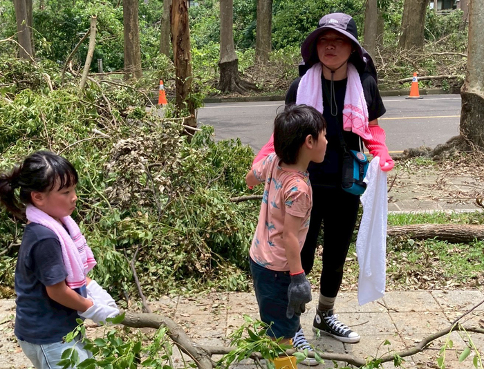 從1.5 歲到85歲　各地志工再赴中正　溫暖故事共築校園希望