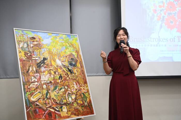 「韶光彩筆」油畫展暨贈畫儀式　駐校藝術家劉婷瑟捐作《鳥店三》典藏中正大學圖片