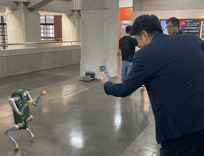 中正大學管理學院攜手震旦集團關係企業　導入AI工具與人才培育